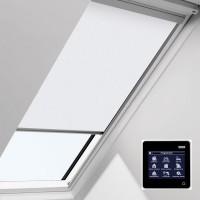 Рулонна штора на мансардне вікно Velux RSL (на сонячній батареї)