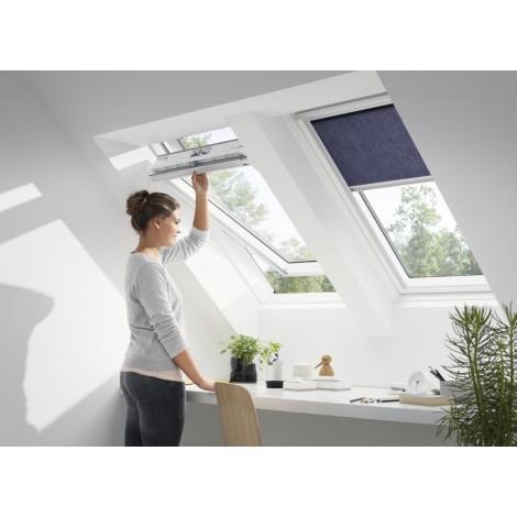 Затемнююча штора на мансардне вікно Velux DSL (на сонячній батареї)